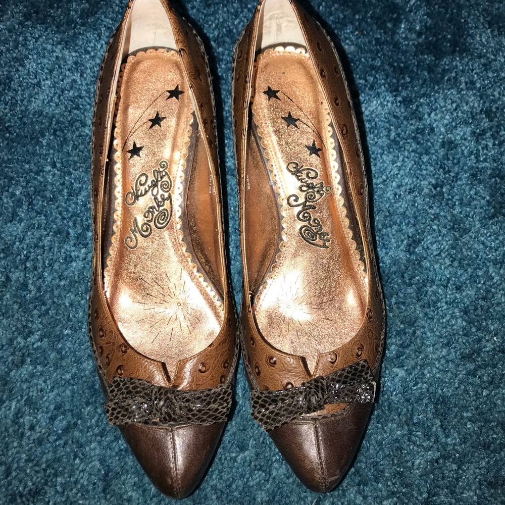 Cute naughty monkey kitten heels shoes